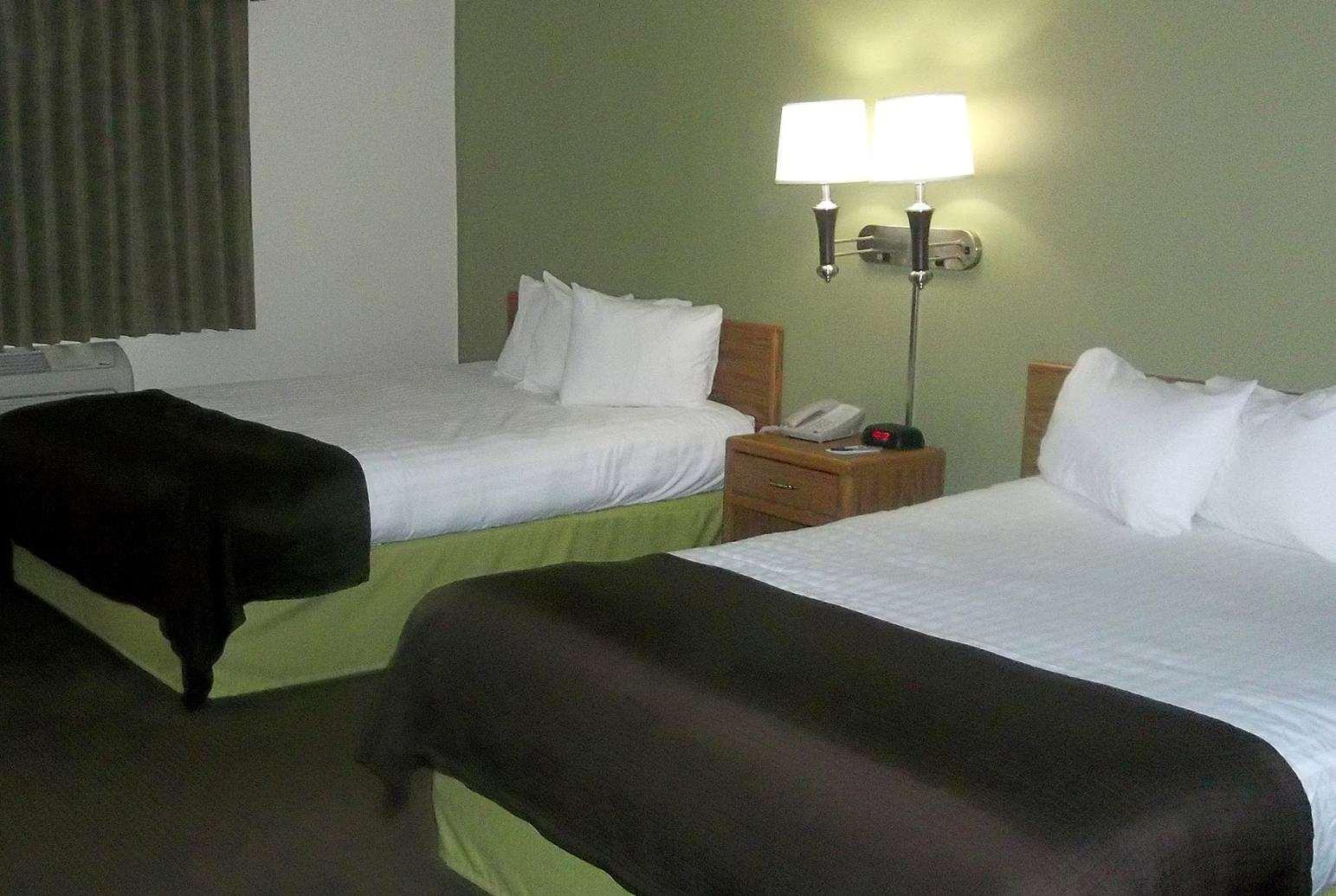 Americinn By Wyndham Grand Rapids Bagian luar foto