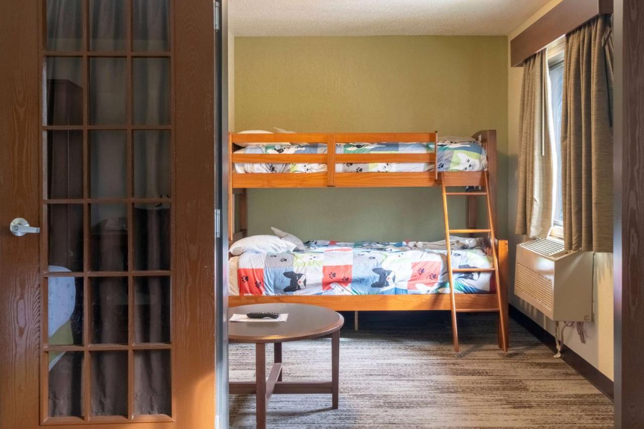 Americinn By Wyndham Grand Rapids Bagian luar foto