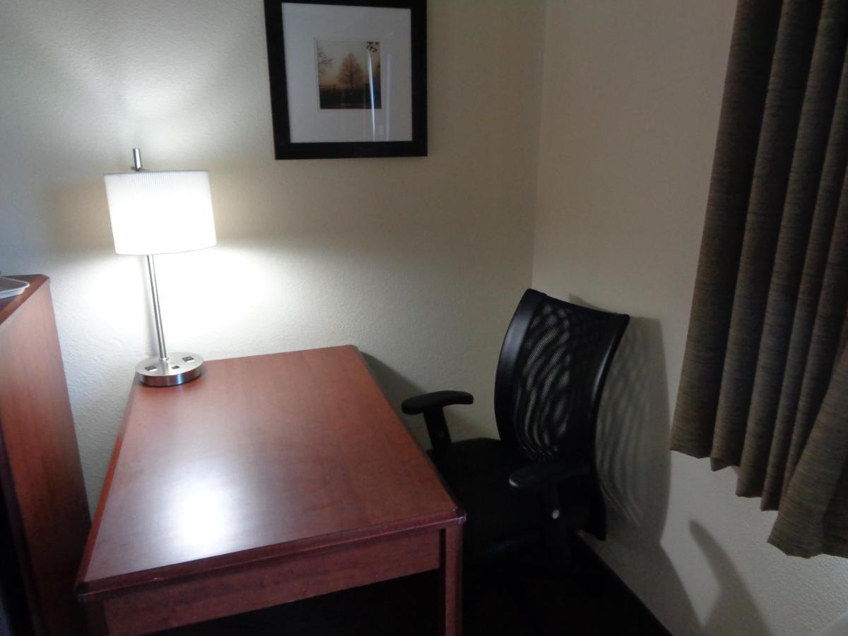 Americinn By Wyndham Grand Rapids Bagian luar foto